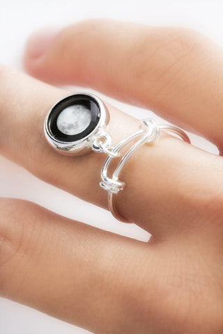 IMAGINE how the Moon rules your personality: Moon Fan Stories