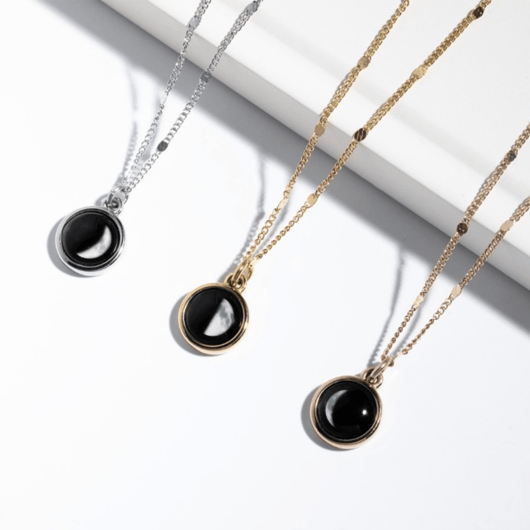 Simplicity Spark Necklace in Rose Gold